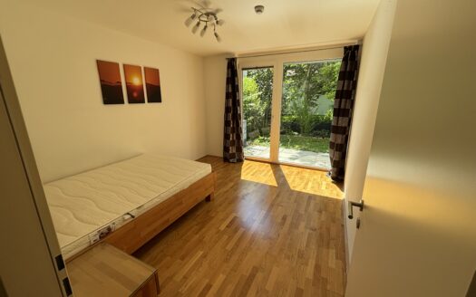 Schöne gut geschnittene 3-Zimmer Wohnung (74,25qm) in Innsbruck Kranebitten mit großem Garten, Terrasse und Garagen Abstellplatz