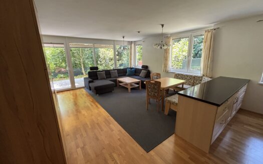 Schöne gut geschnittene 3-Zimmer Wohnung (74,25qm) in Innsbruck Kranebitten mit großem Garten, Terrasse und Garagen Abstellplatz