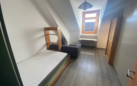 Zimmer in 4er WG in Innsbruck!