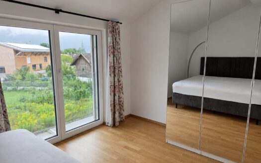 Vollmöblierte 3-Zimmer-Penthouse-Wohnung in Mötz zu vermieten